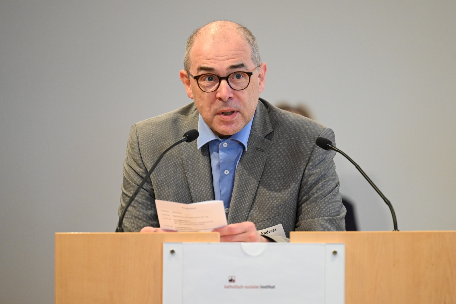 Pfarrer Andreas Schönfeld aus Brühl