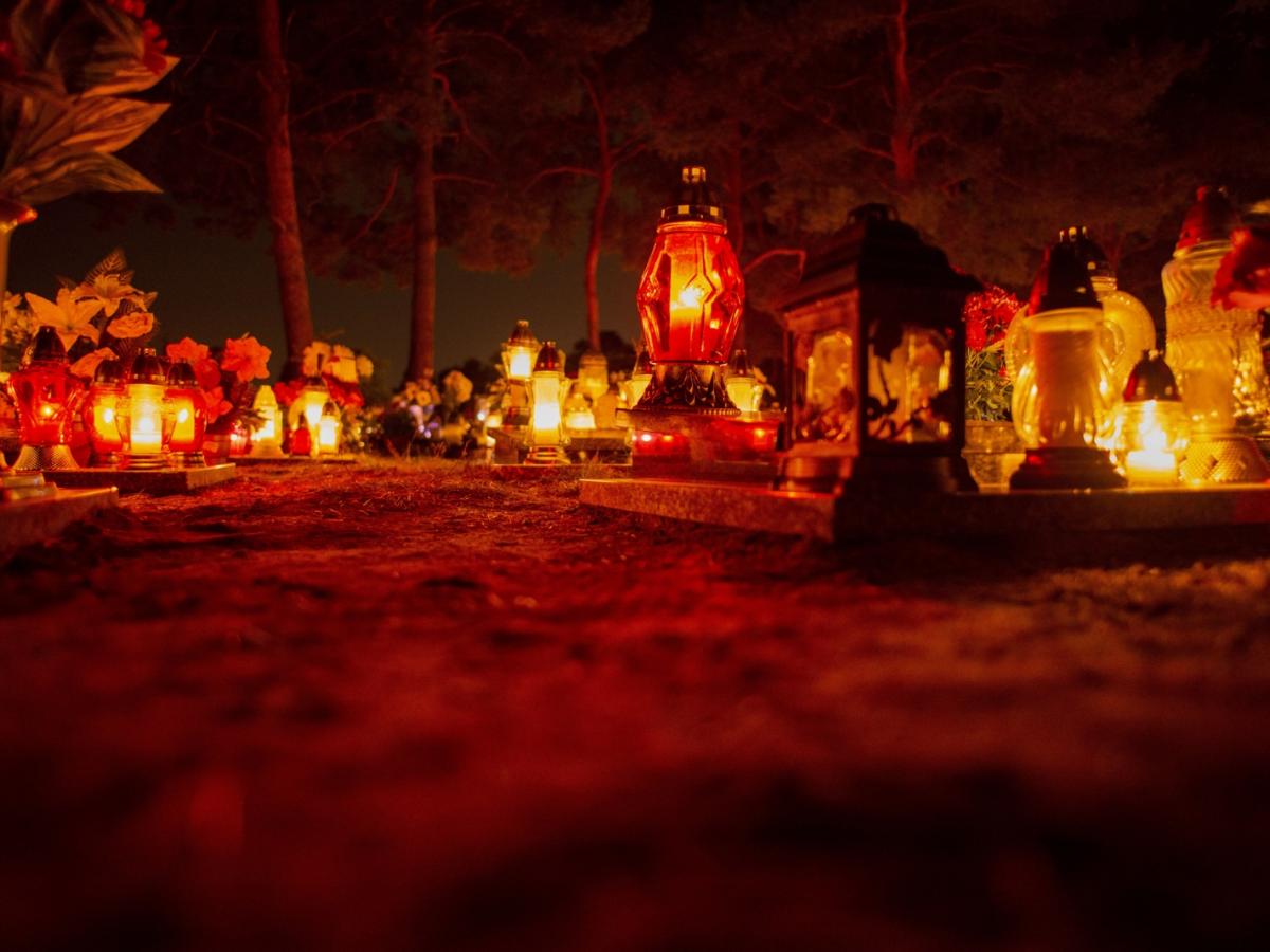 https___www.pfarrbriefservice.de_sites_default_files_atoms_image_night-3790699_by_stefankrzysiak_cc0-gemeinfrei_pixabay_pfarrbriefservice