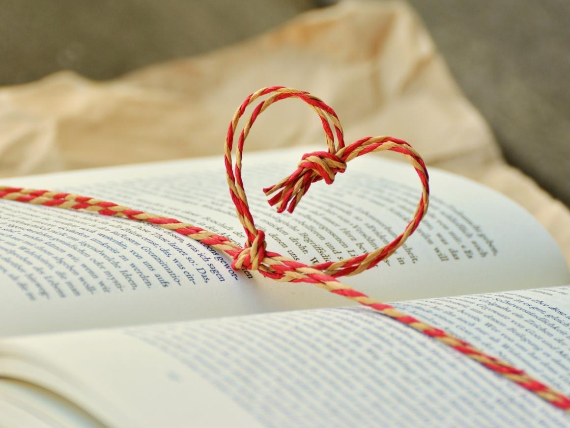 Buch mit Herz