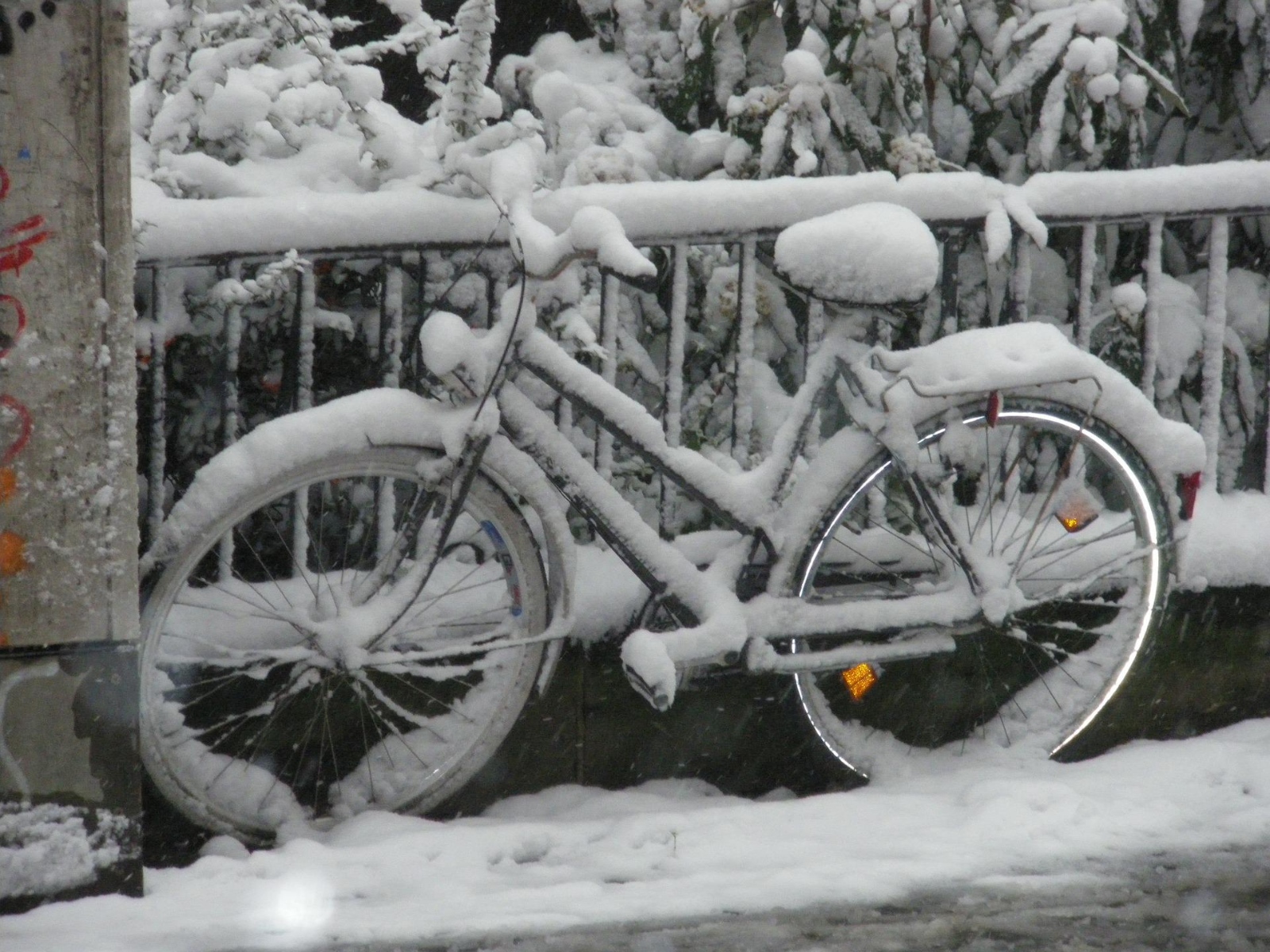 Fahrrad im Schnee