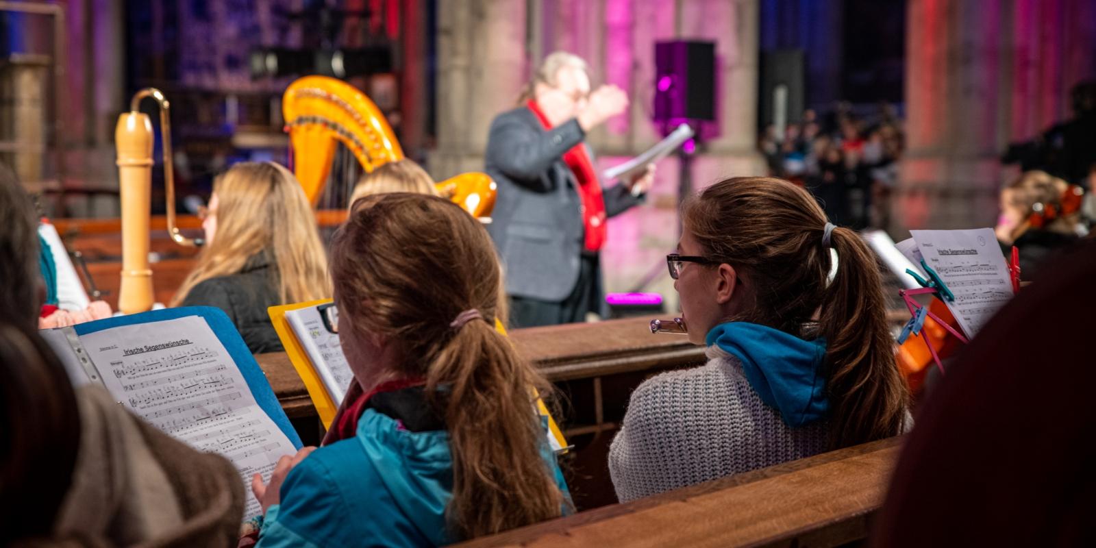 Impression aus dem Adventmitspielkonzert 2021 Adventmitspielkonzert 2021 im Hohen Dom zu Köln