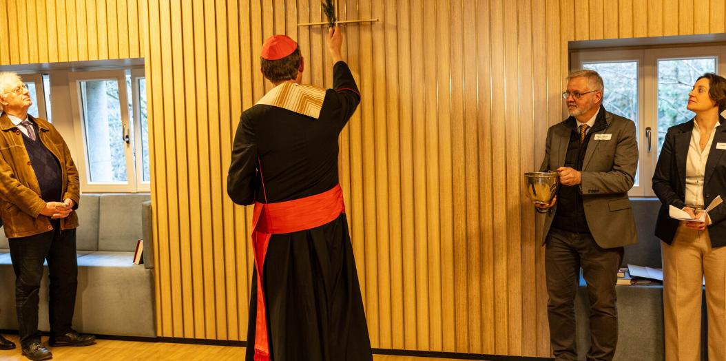 2Segnung Edith-Stein-Haus_Erzbistum Köln - Lengert_Frei mit Nennung Copyright-1600px