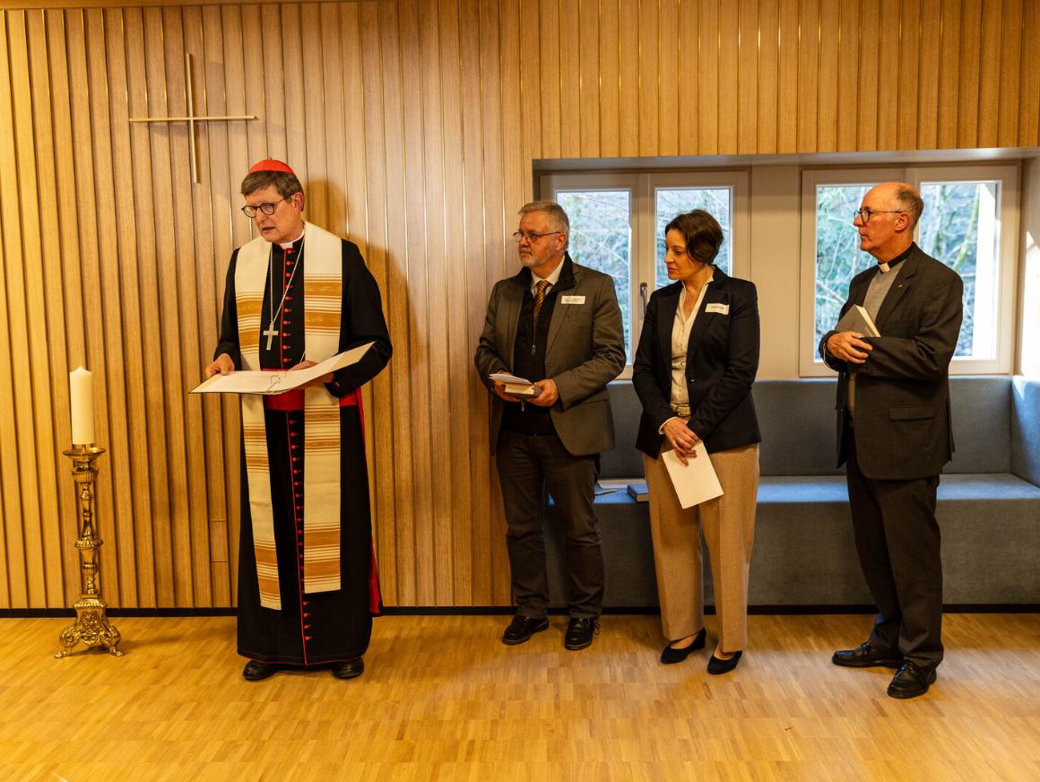 Segnung Edith-Stein-Haus - Feierlicher Gottesdienst mit Kardinal Woelki_Erzbistum Köln - Lengert_Frei mit Nennung Copyright-1600px