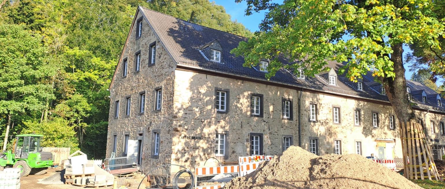 Umbau des Alten Brauhauses in Altenberg zum neuen Zentrum für Exerzitien im Erzbistum Köln: Edith-Stein-Haus
