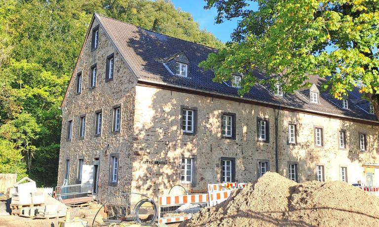 Umbau des Alten Brauhauses in Altenberg zum neuen Zentrum für Exerzitien im Erzbistum Köln: Edith-Stein-Haus